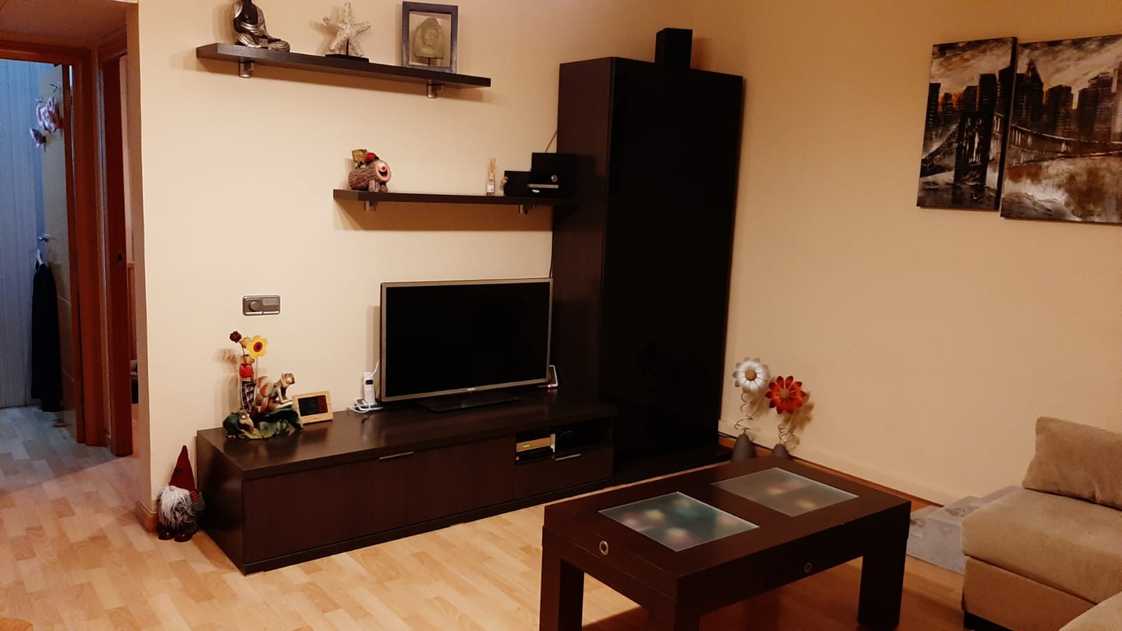 Piso acogedor en Carrer Mossèn Jacint Verdaguer, Sant Boi de Llobregat. - Imagen 4